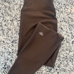 ALO Yoga High-Waist Airlift Legging - Espresso